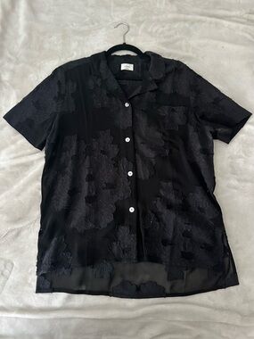 Wilfred Black Floral Appliqué Short-Sleeve Button-Down Shirt